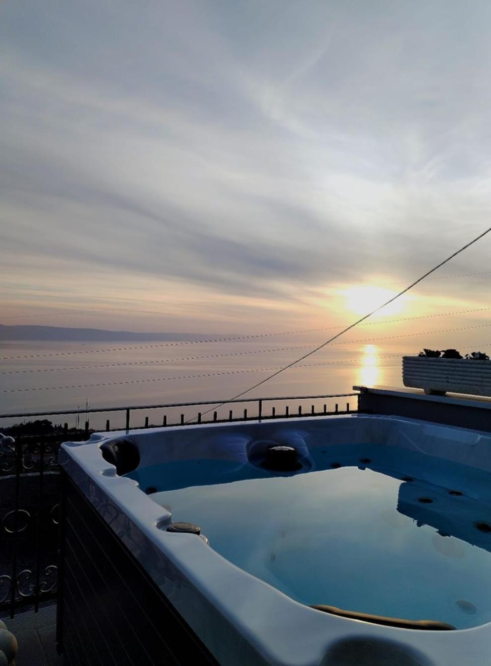 Holliday Home Alida With Jacuzzi Podgora Buitenkant foto